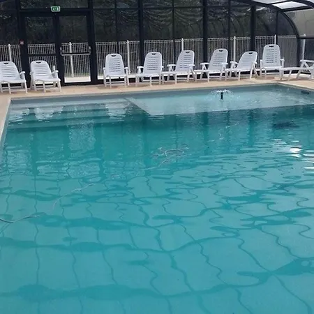 Mobil Spacieux Avec Terrasse Pour 8 Personnes - Api-1-52-1358 مكان تخييم