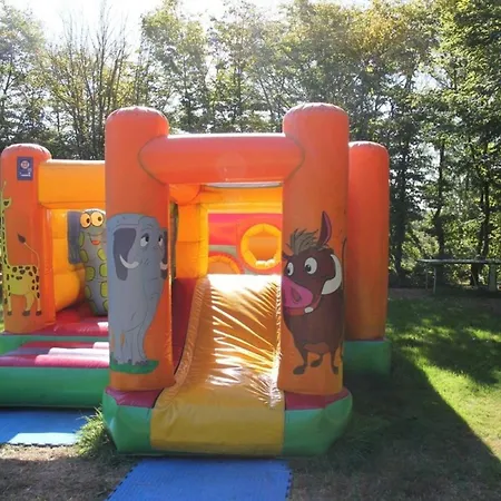 Mobil Spacieux Avec Terrasse Pour 8 Personnes - Api-1-52-1358 Commequiers