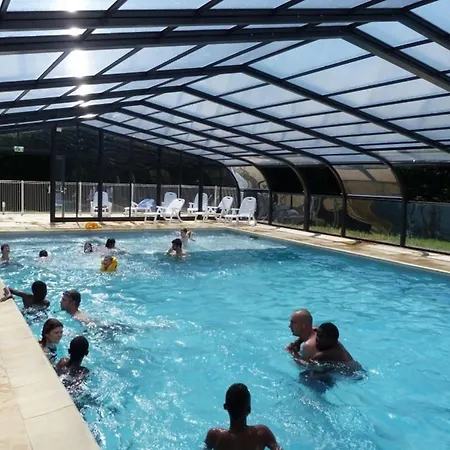 Kamp alanı Mobil Spacieux Avec Terrasse Pour 8 Personnes - Api-1-52-1358 *